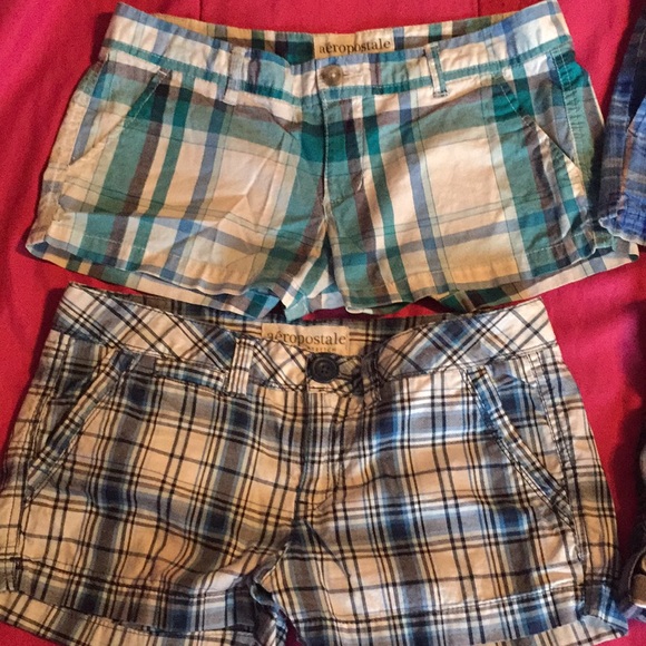 ❌SOLD❌Plaid Shorts Bundle 5/6 - Picture 2 of 5